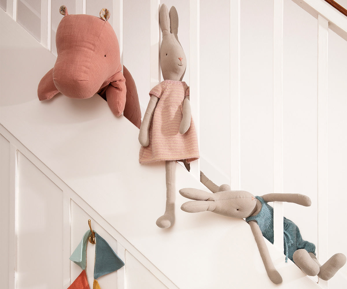 Maileg Knitted Dress - Size 4 Rabbits & Bunnies